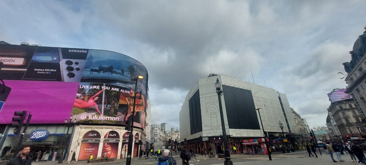 Piccadilly Circus